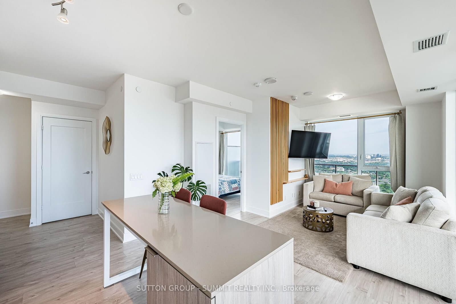 70 Annie Craig Drive, Unit 5102 thumbnail 13