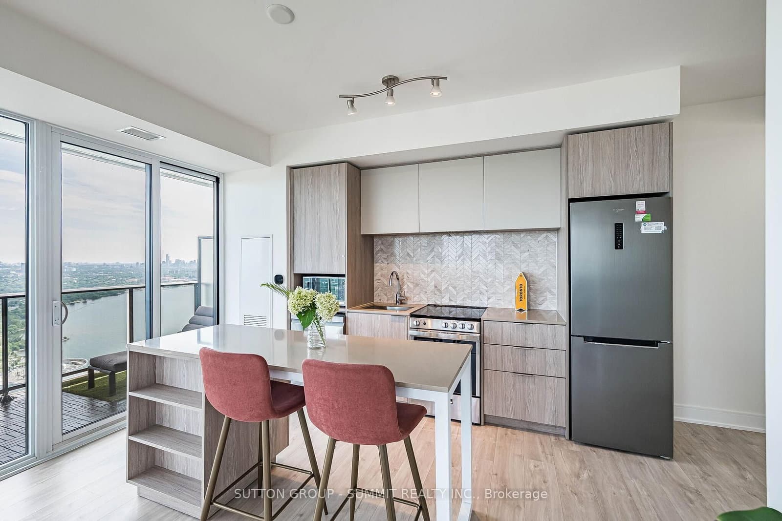 70 Annie Craig Drive, Unit 5102 thumbnail 17