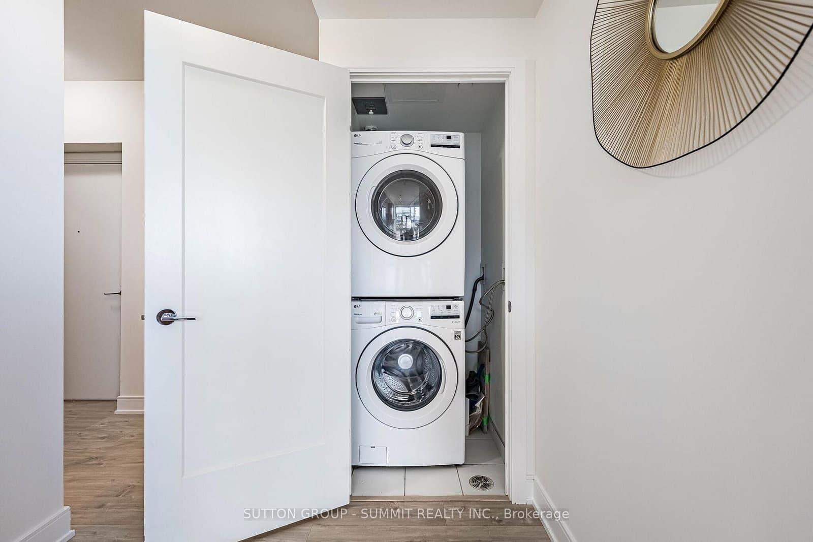 70 Annie Craig Drive, Unit 5102 thumbnail 26