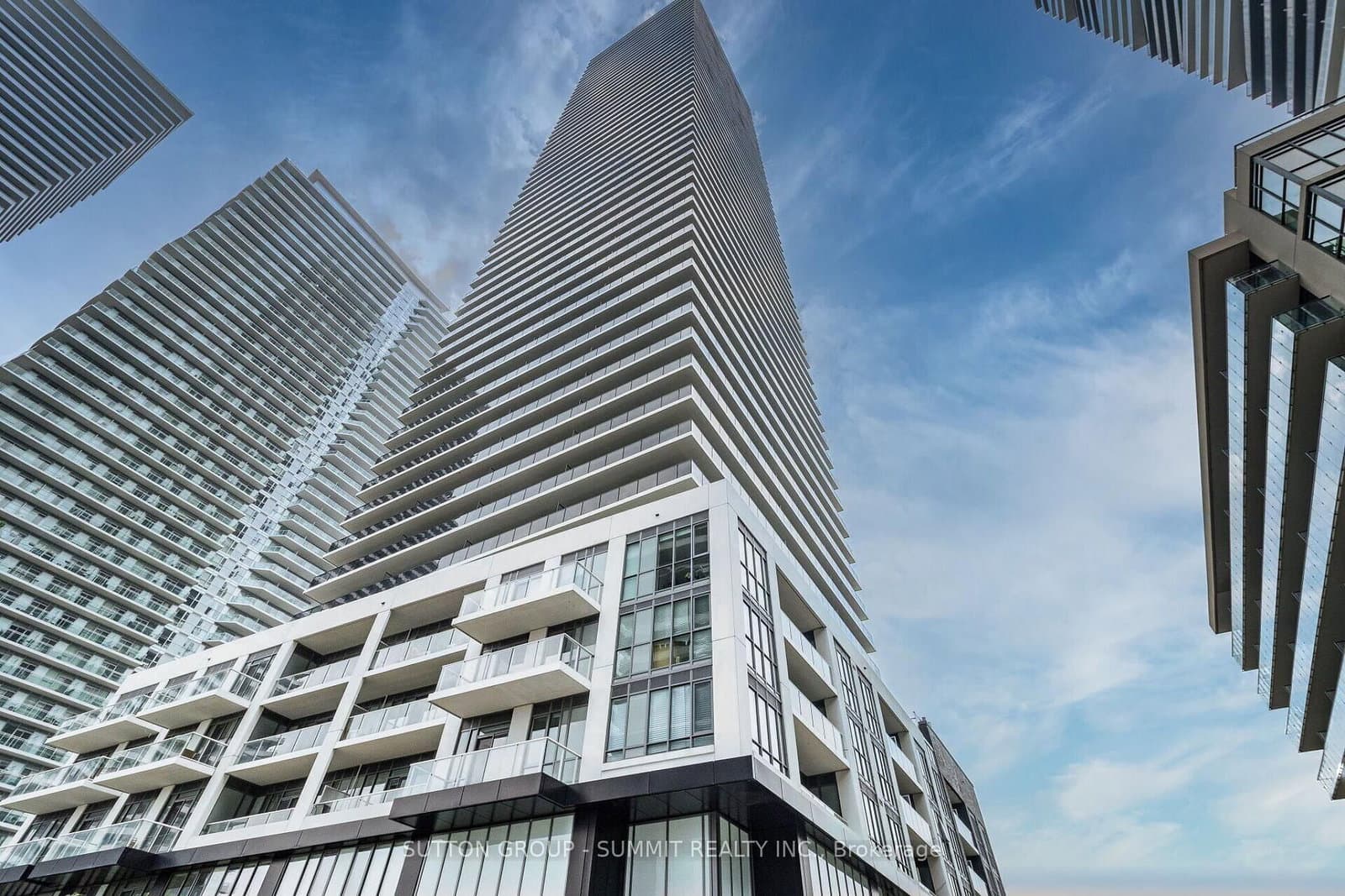 70 Annie Craig Drive, Unit 5102 thumbnail 3