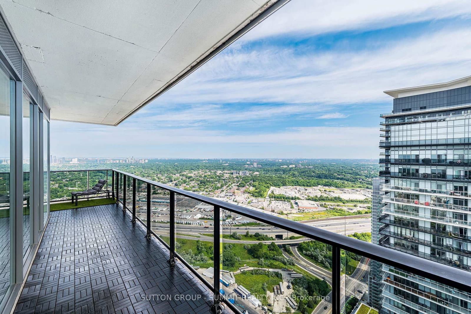 70 Annie Craig Drive, Unit 5102 thumbnail 30