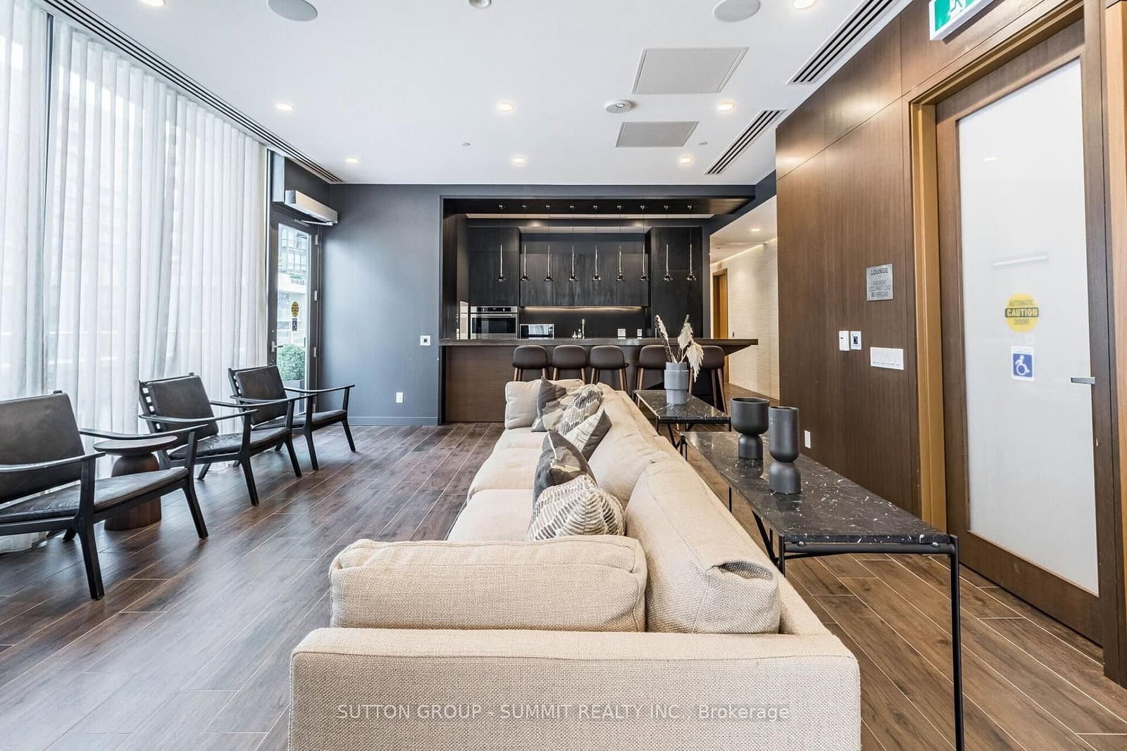 70 Annie Craig Drive, Unit 5102 thumbnail 34