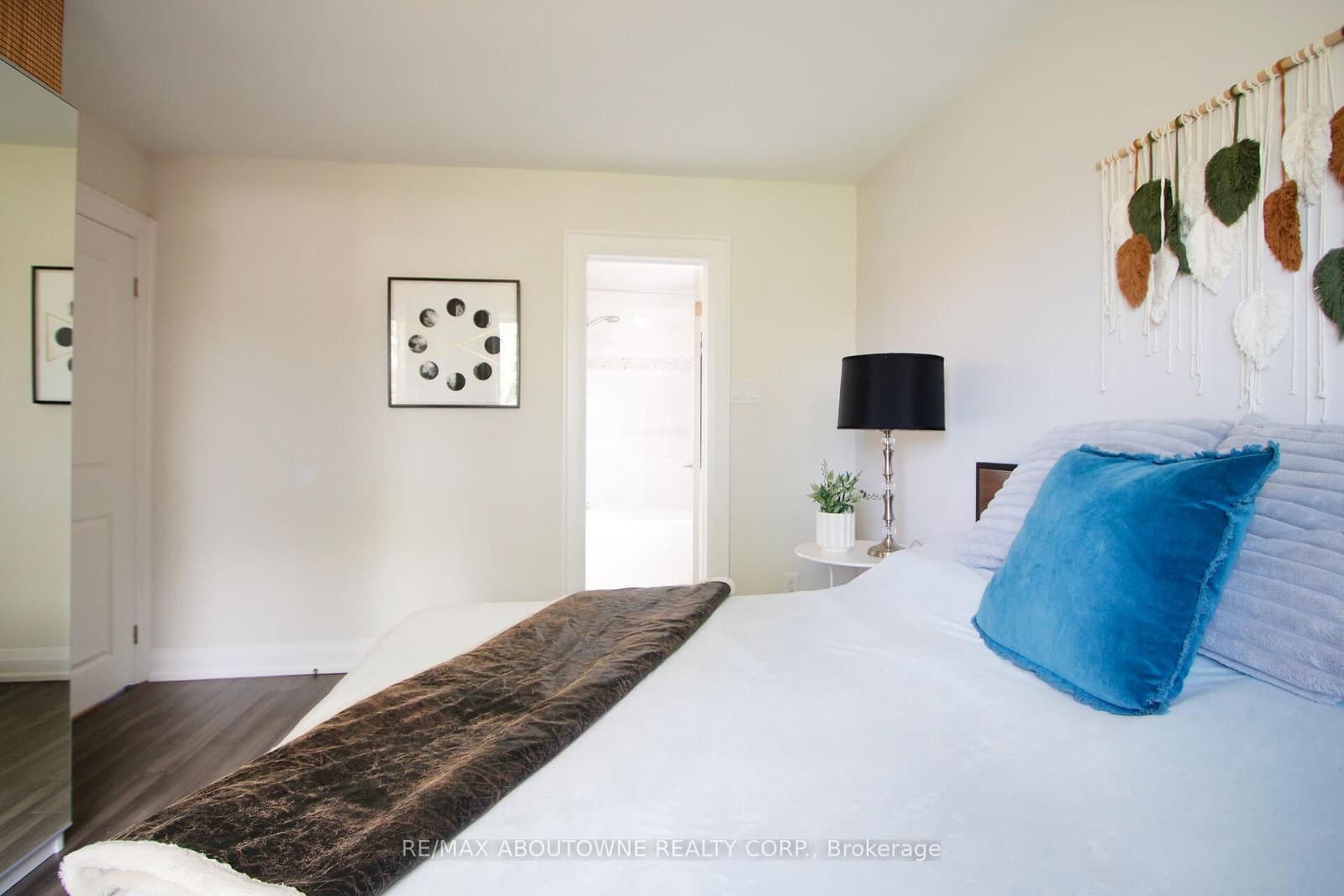 3302 Cardross Road thumbnail 18