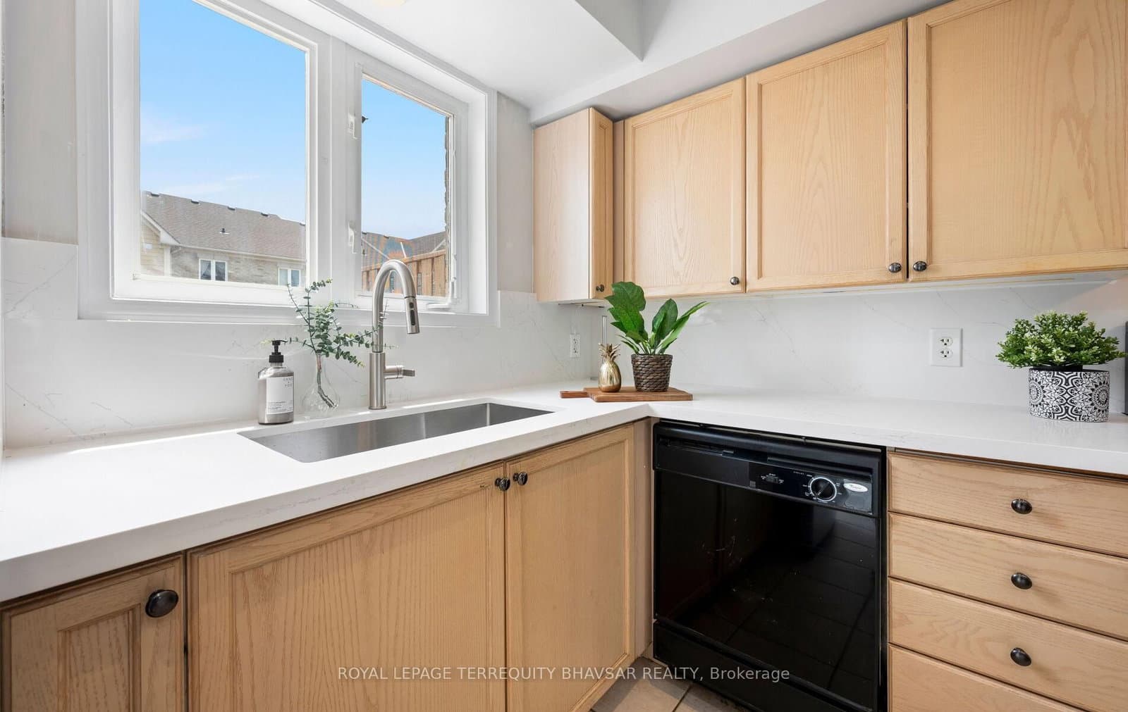 3098 Eglinton Avenue W, Unit 94 thumbnail 19