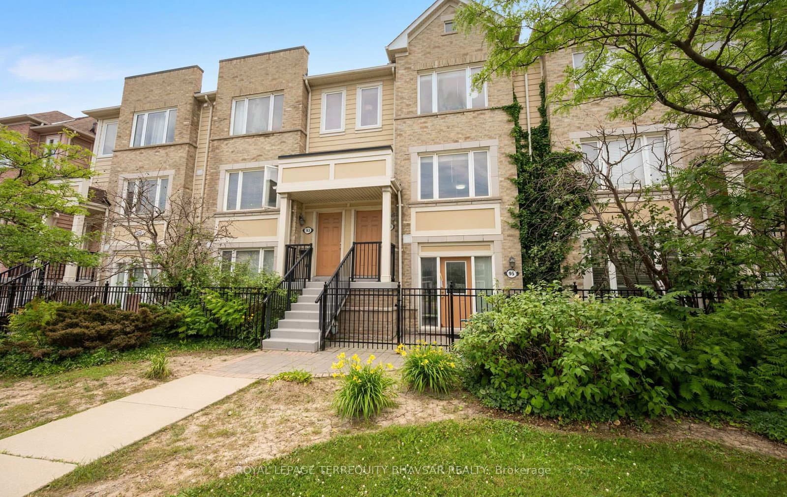 3098 Eglinton Avenue W, Unit 94 thumbnail 4