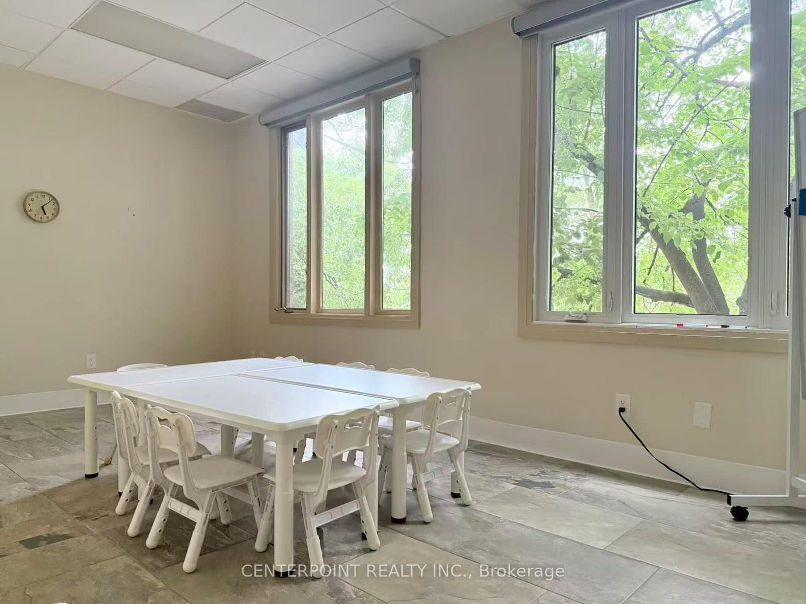 408 North Service Road E, Unit 200 thumbnail 19