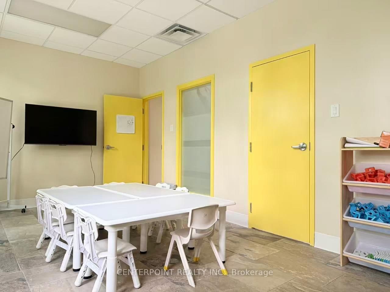 408 North Service Road E, Unit 200 thumbnail 20