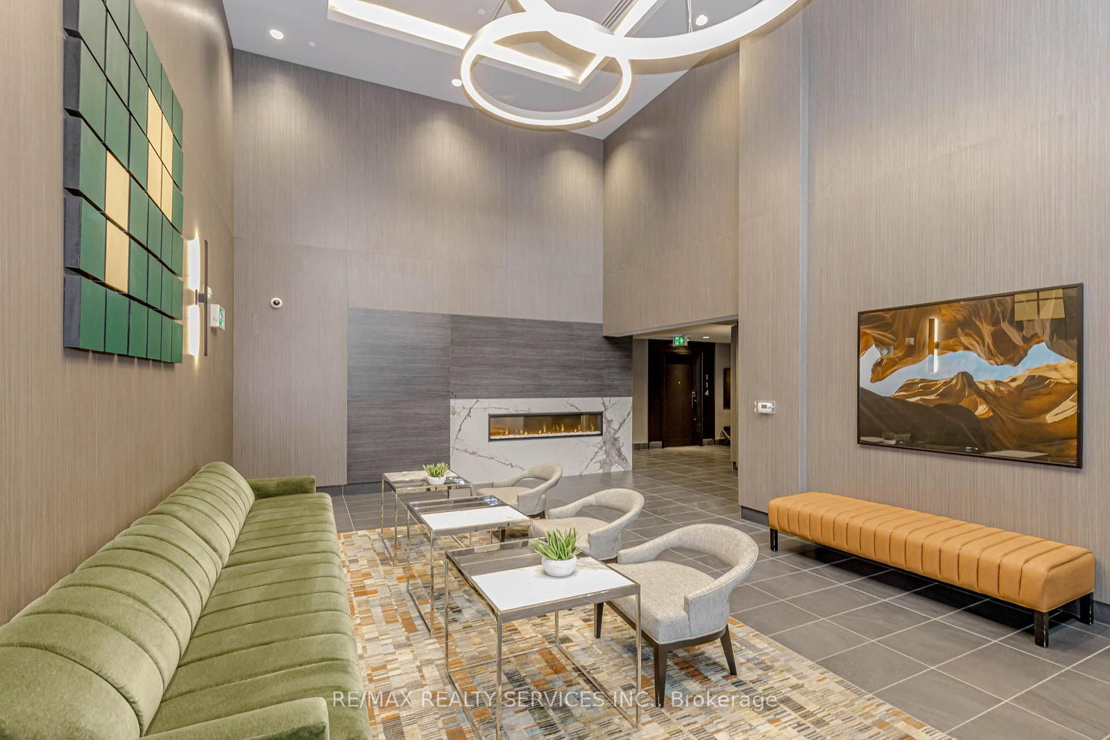 95 Dundas Street W, Unit 101 thumbnail 8