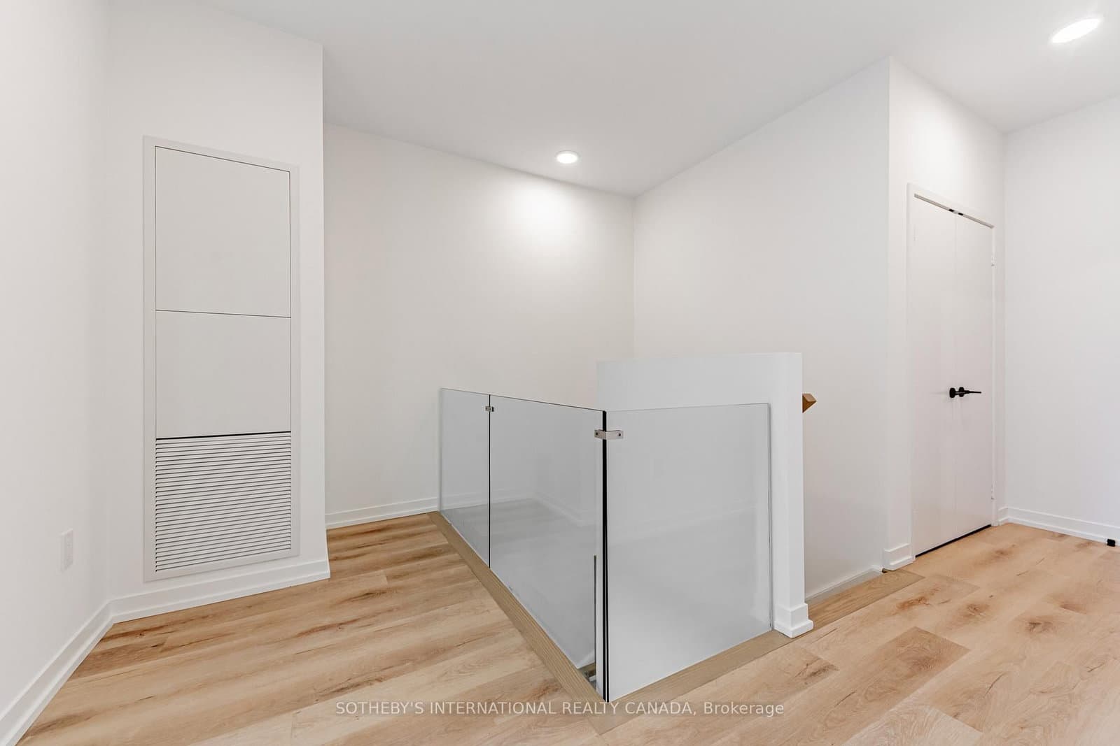 5 York Garden Way, Unit TH#101 thumbnail 10
