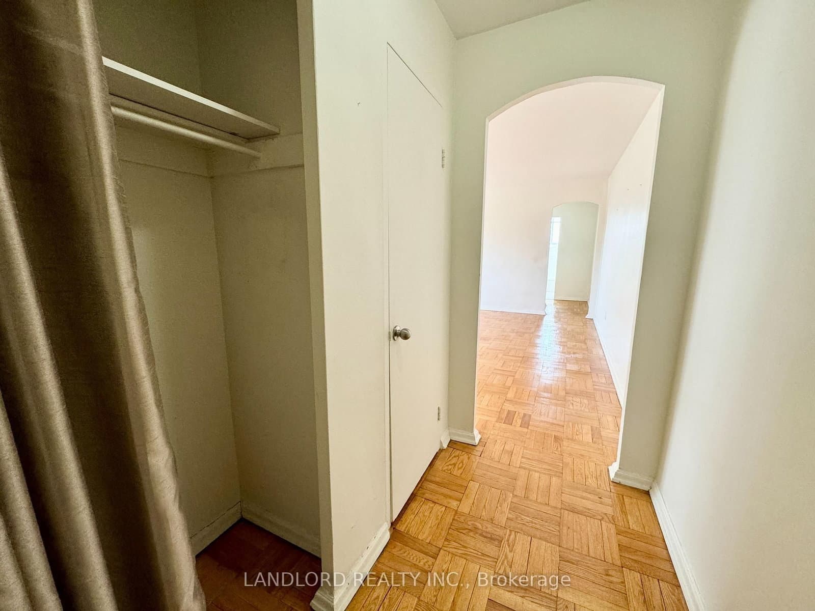 2696 Lake Shore Boulevard W, Unit 5 thumbnail 13