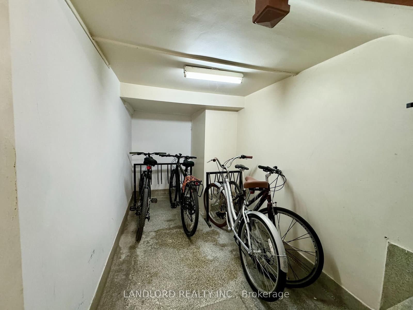2696 Lake Shore Boulevard W, Unit 5 thumbnail 15