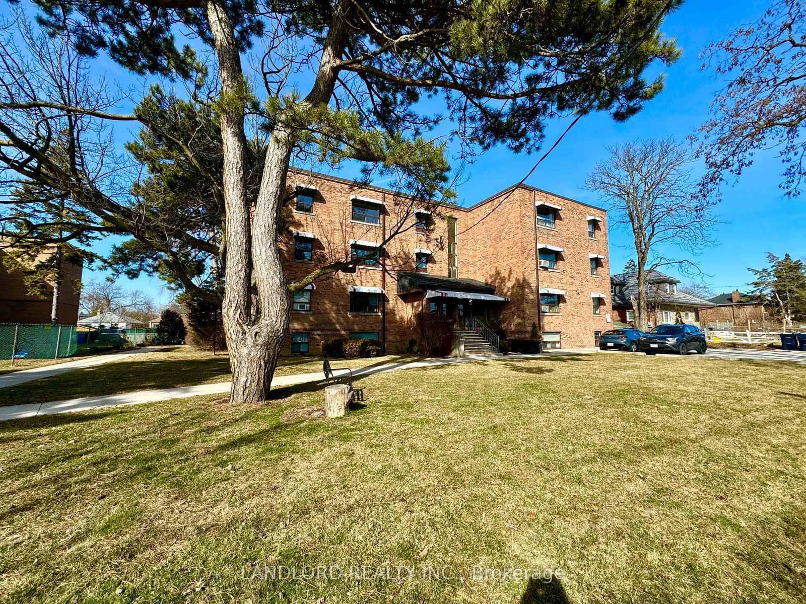 2696 Lake Shore Boulevard W, Unit 5 thumbnail 16