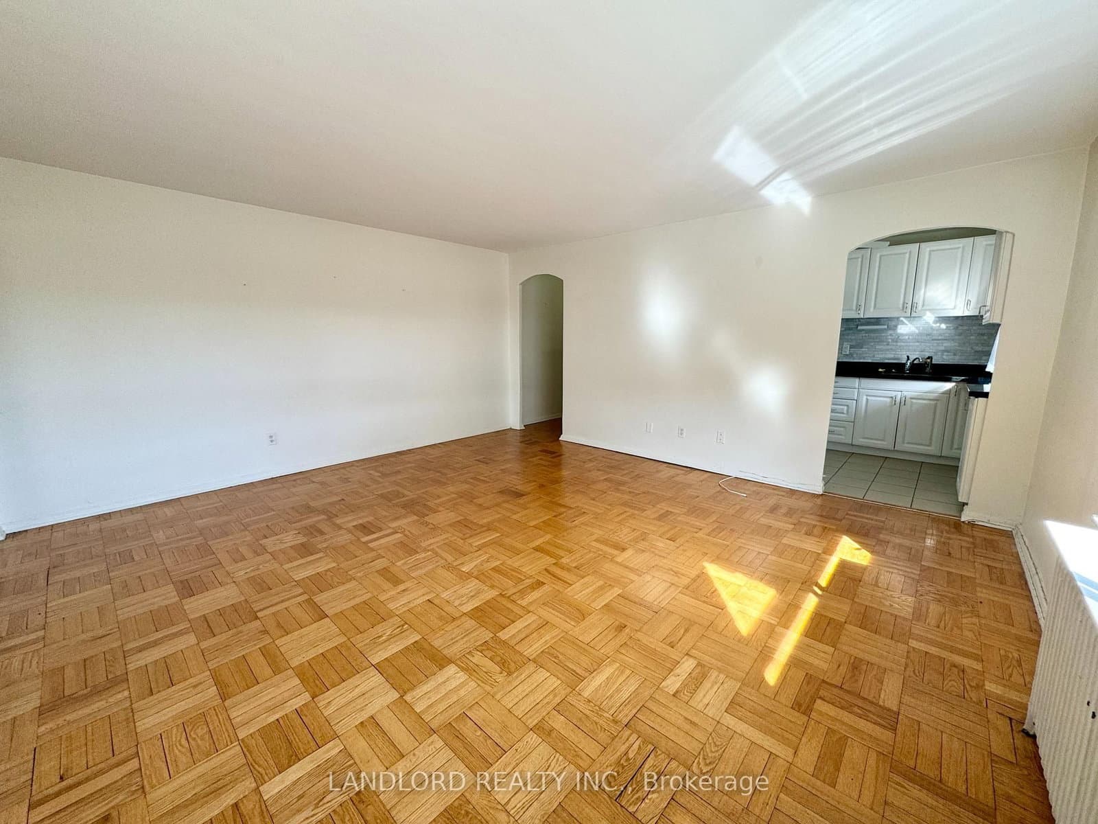 2696 Lake Shore Boulevard W, Unit 5 thumbnail 6