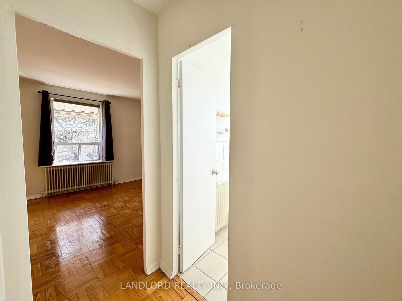 2696 Lake Shore Boulevard W, Unit 5 thumbnail 7