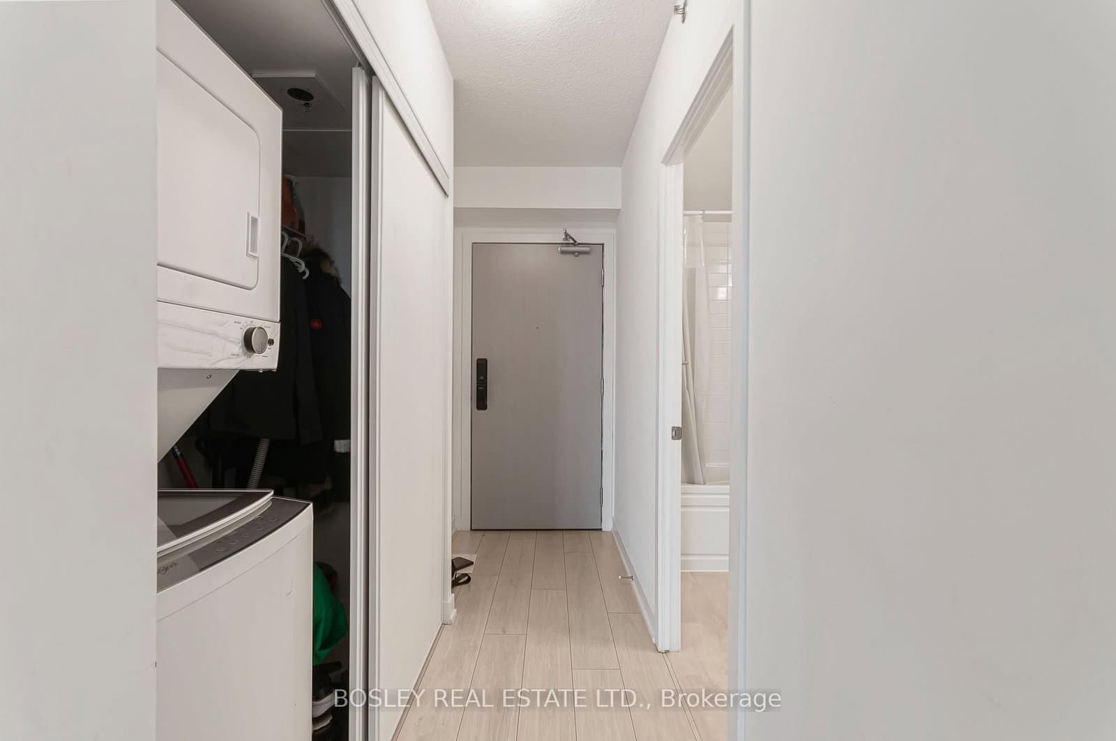 3200 Dakota Common, Unit B - 315 thumbnail 10