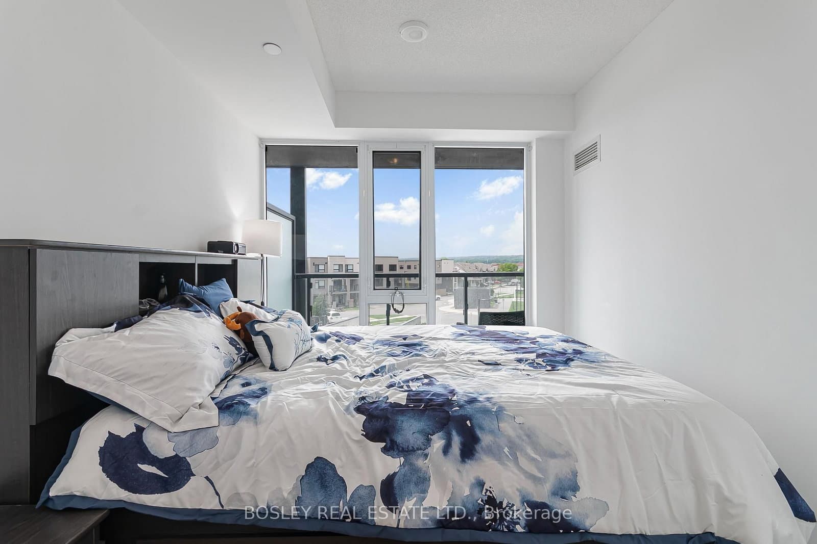 3200 Dakota Common, Unit B - 315 thumbnail 11