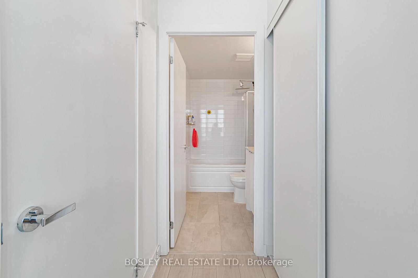 3200 Dakota Common, Unit B - 315 thumbnail 13