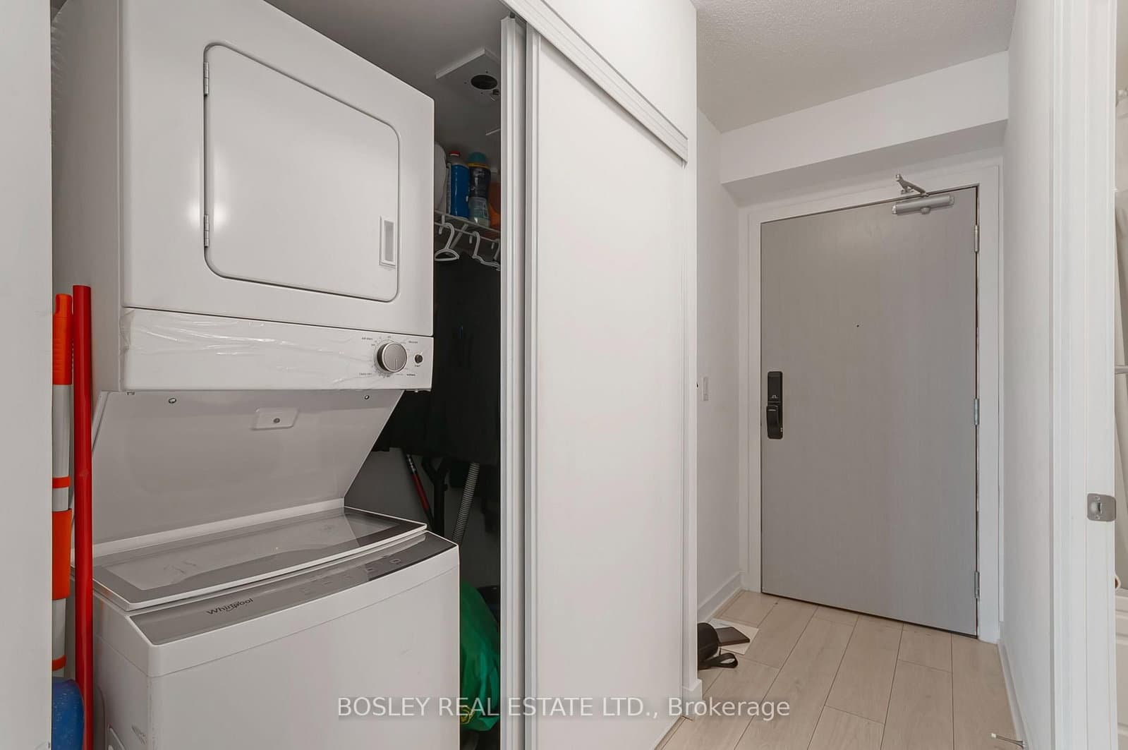 3200 Dakota Common, Unit B - 315 thumbnail 9