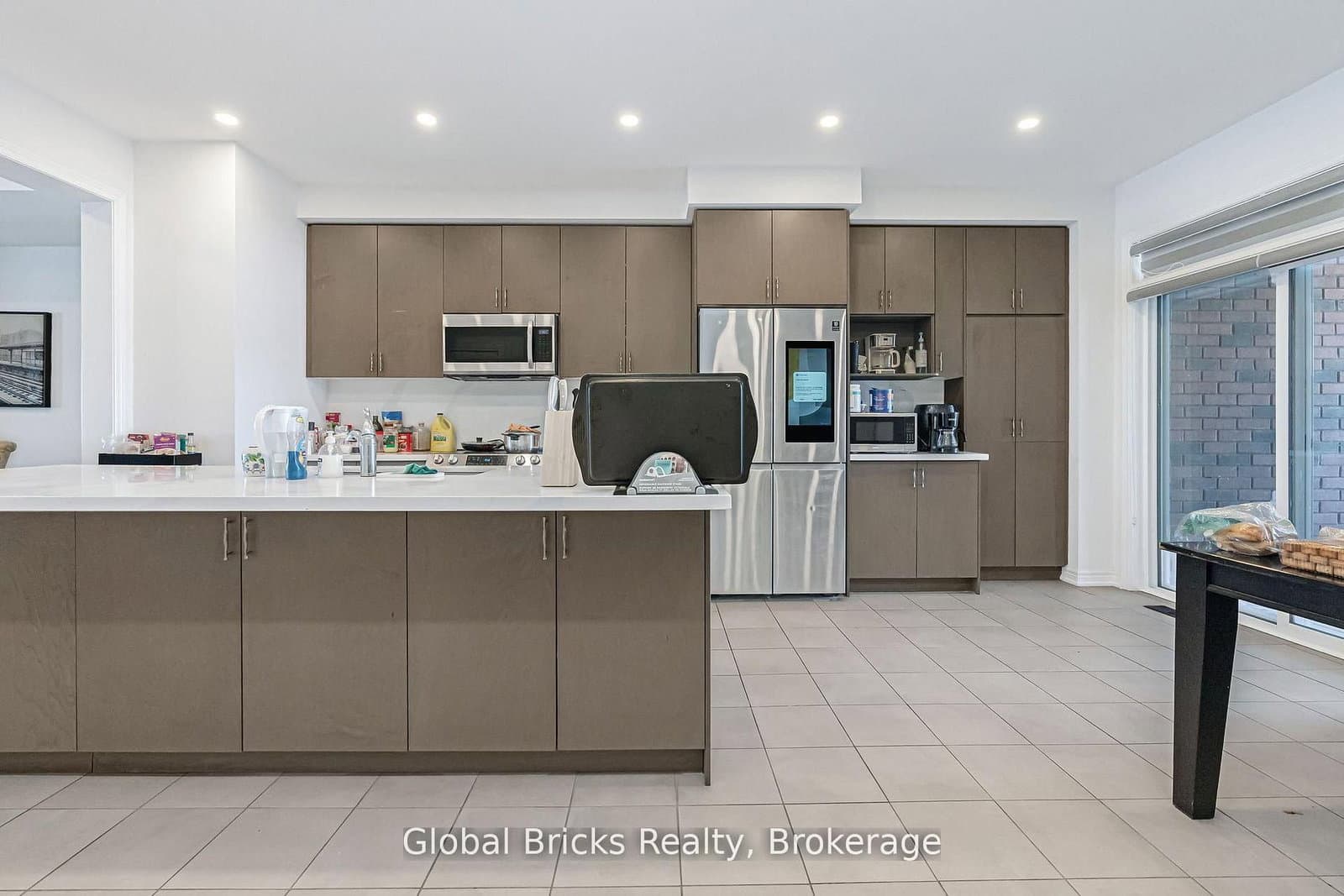 49 Burnhamthorpe Road E thumbnail 19
