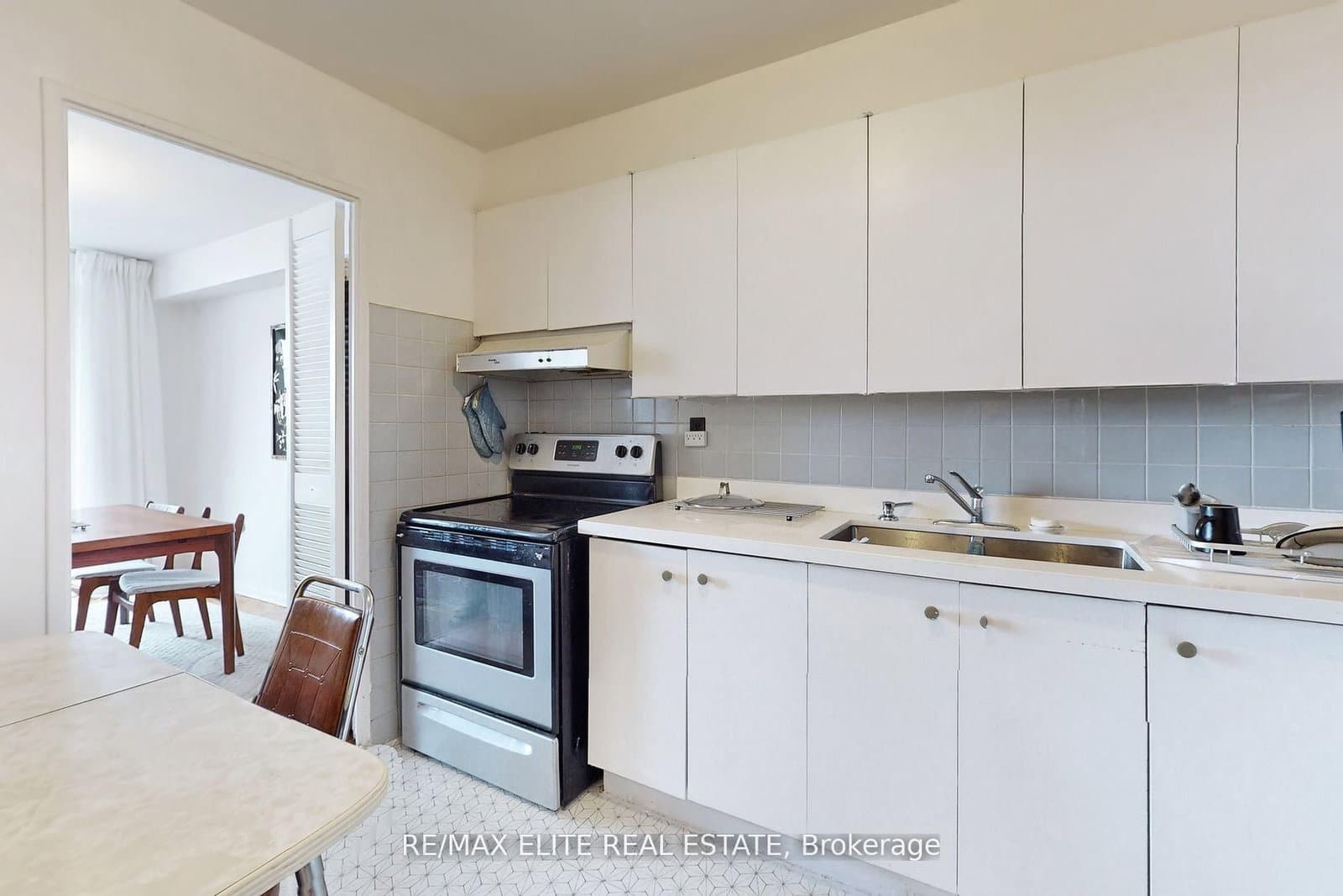 360 Ridelle Avenue, Unit 1407 thumbnail 7