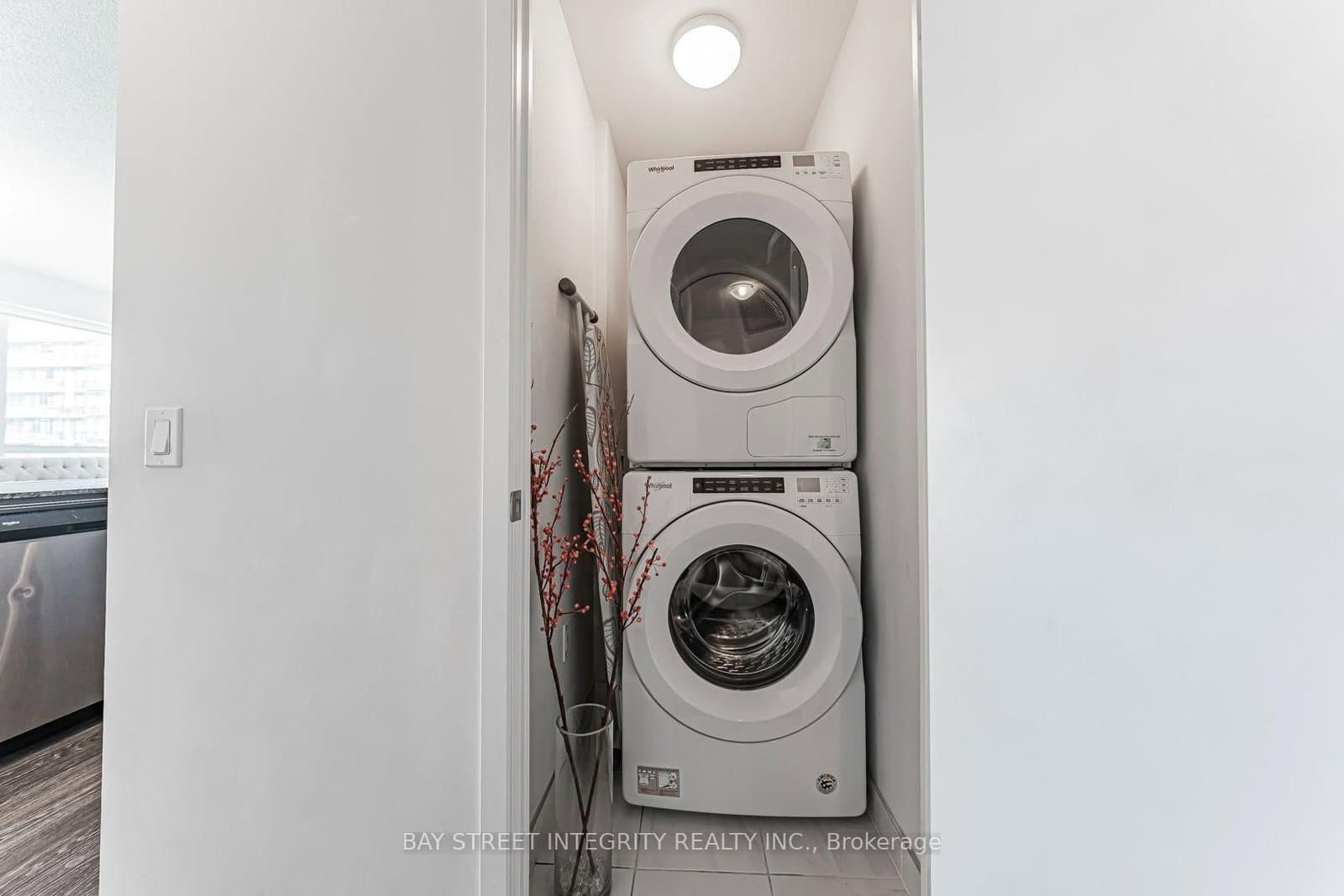 4055 Parkside Village Drive, Unit 2815 thumbnail 32
