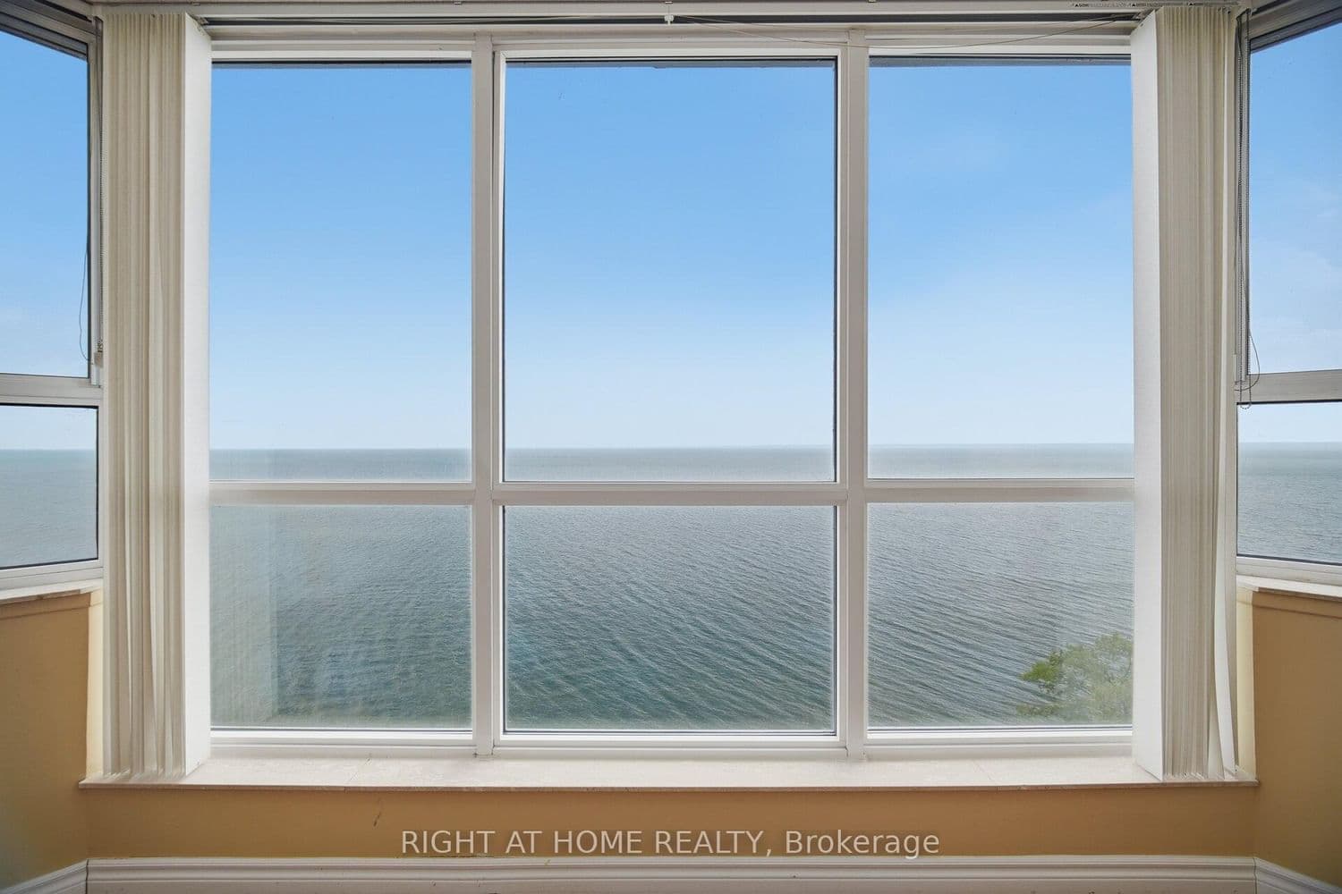 5280 Lakeshore Road, Unit 1104 thumbnail 14