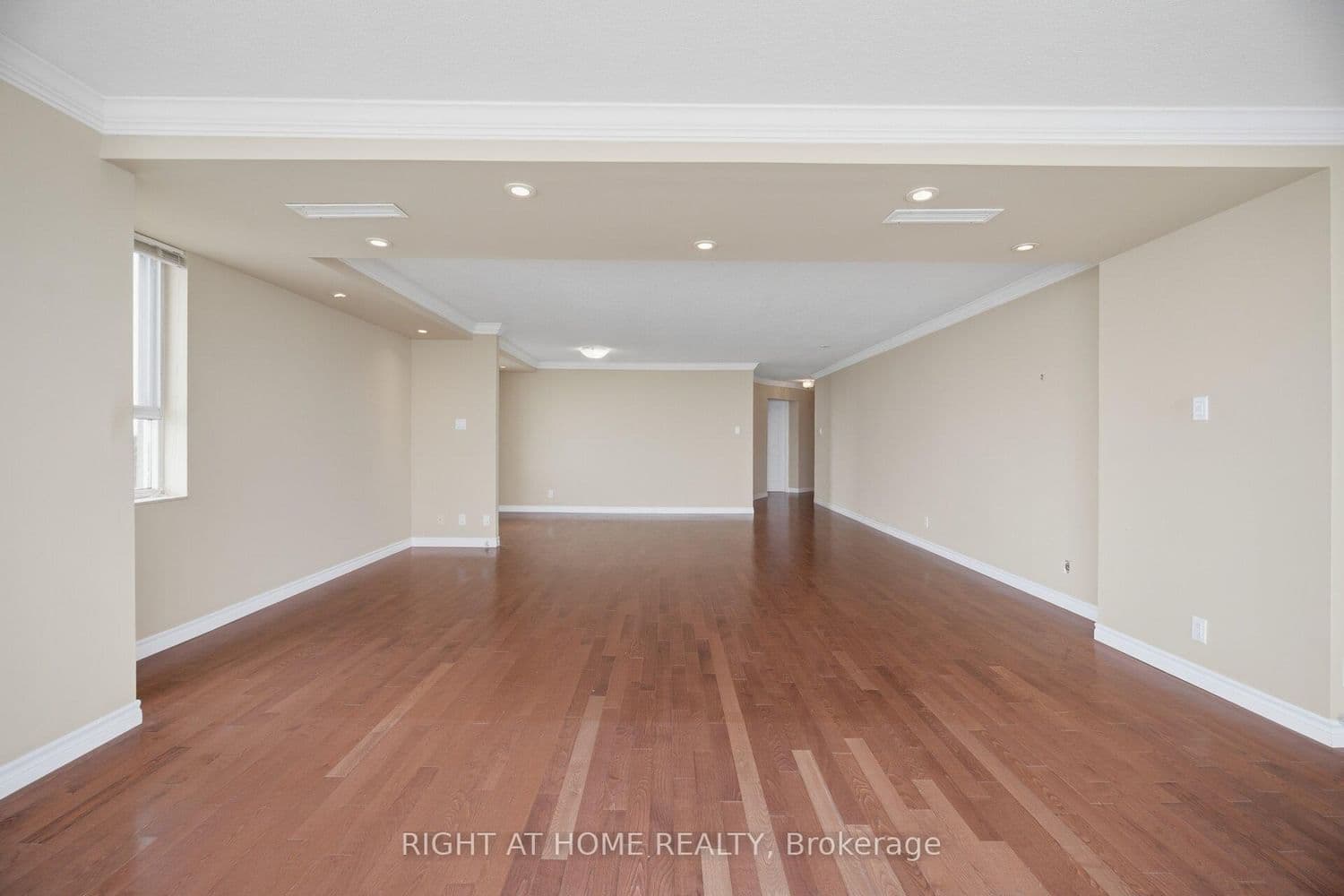 5280 Lakeshore Road, Unit 1104 thumbnail 17