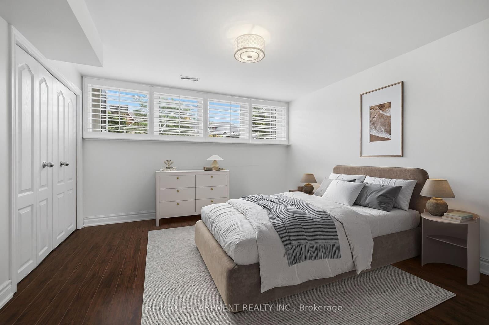 3084 Constitution Boulevard thumbnail 15