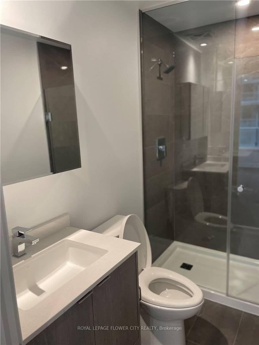1928 Lakeshore Boulevard S, Unit 1805 thumbnail 7