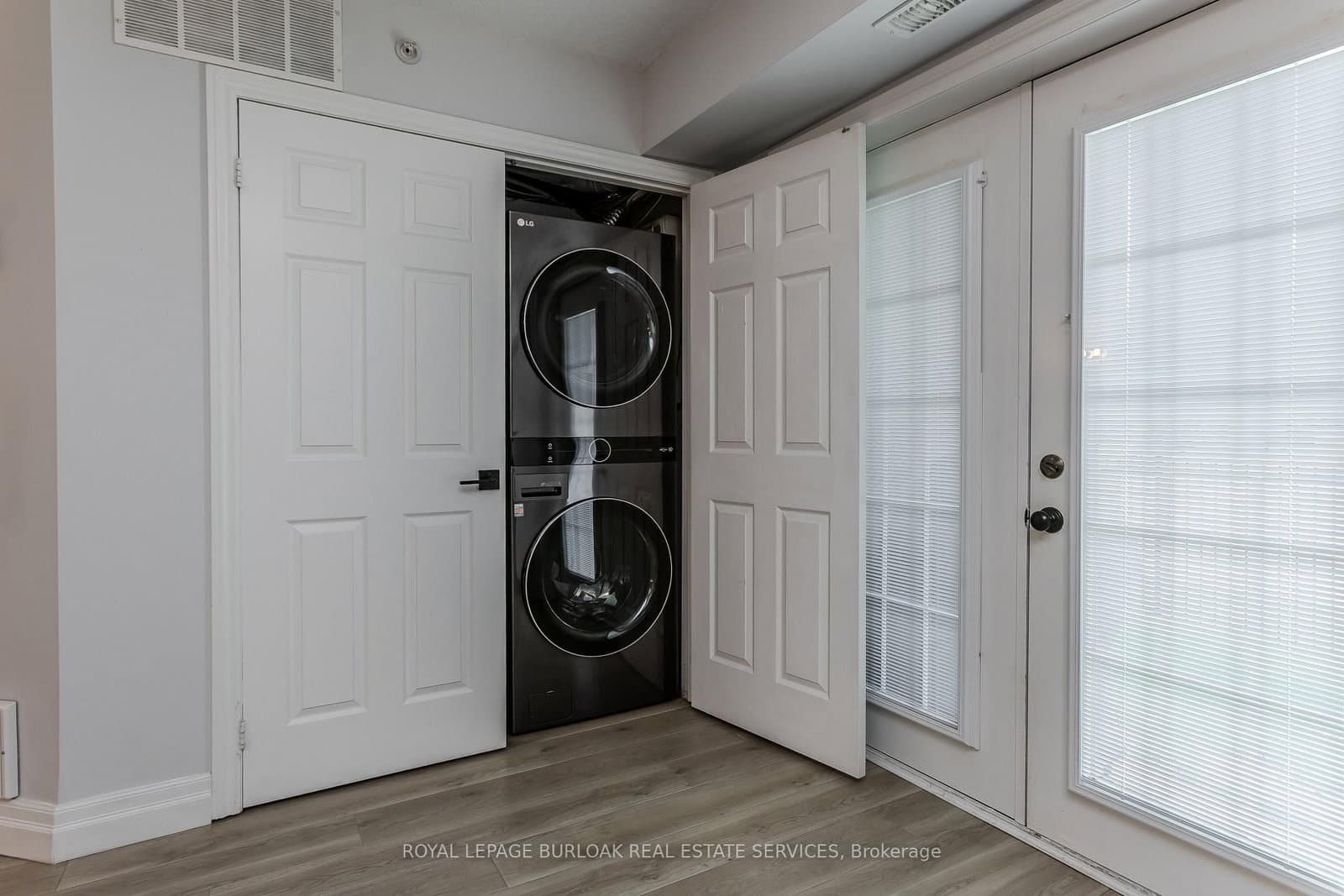 2035 Appleby Line, Unit 101 thumbnail 20