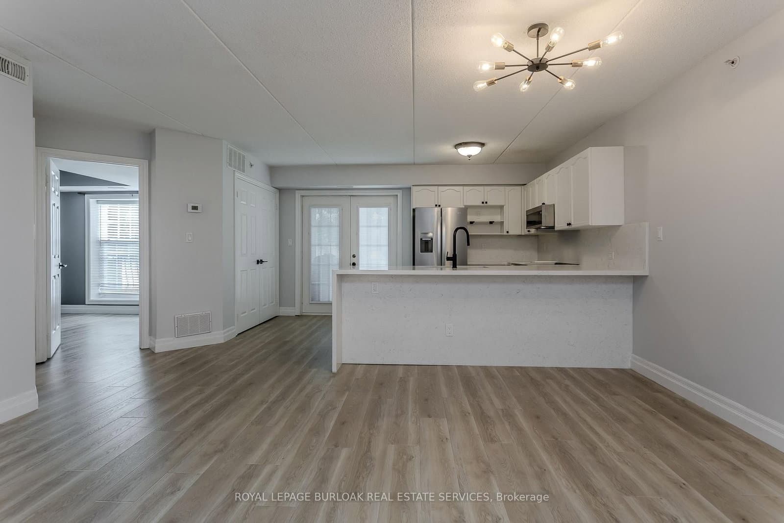 2035 Appleby Line, Unit 101 thumbnail 6