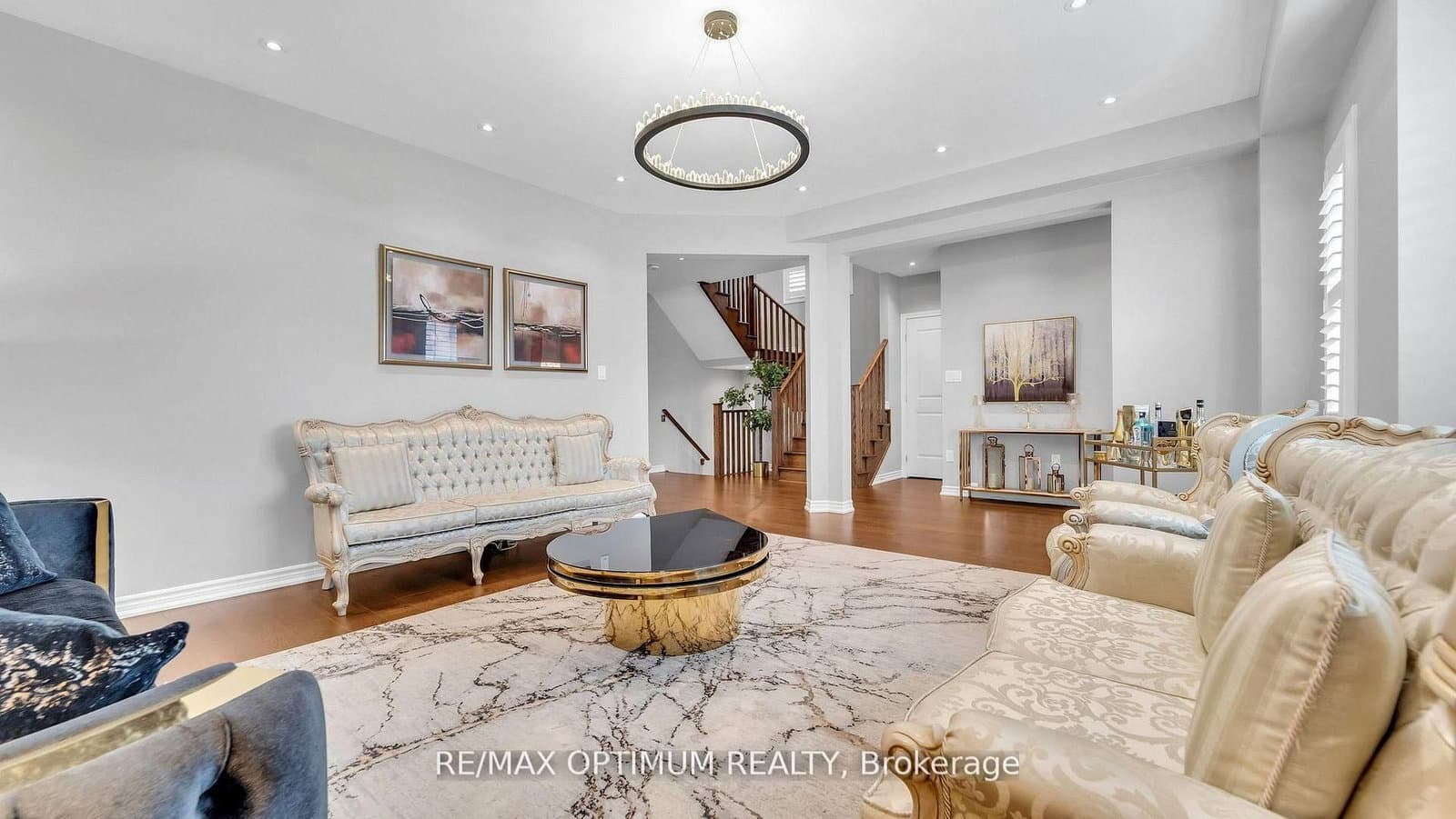 450 Brisdale Drive thumbnail 10