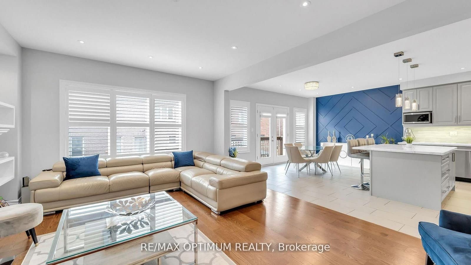 450 Brisdale Drive thumbnail 13
