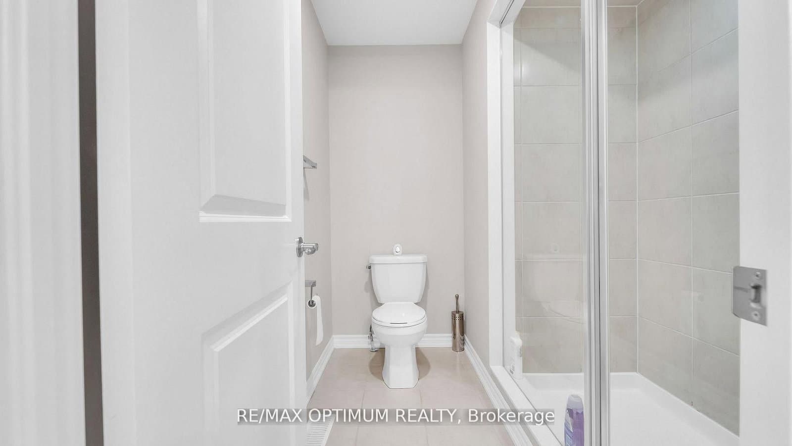 450 Brisdale Drive thumbnail 32