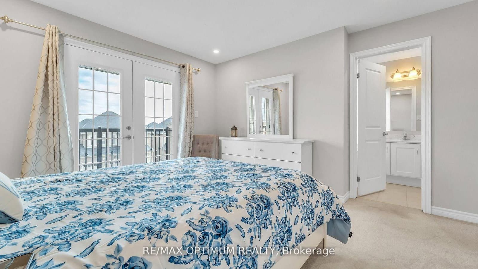 450 Brisdale Drive thumbnail 34