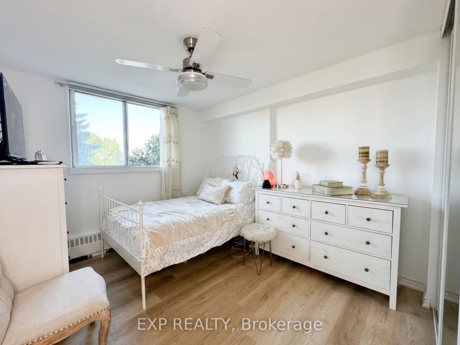 1100 Caven Street, Unit 406 thumbnail 18
