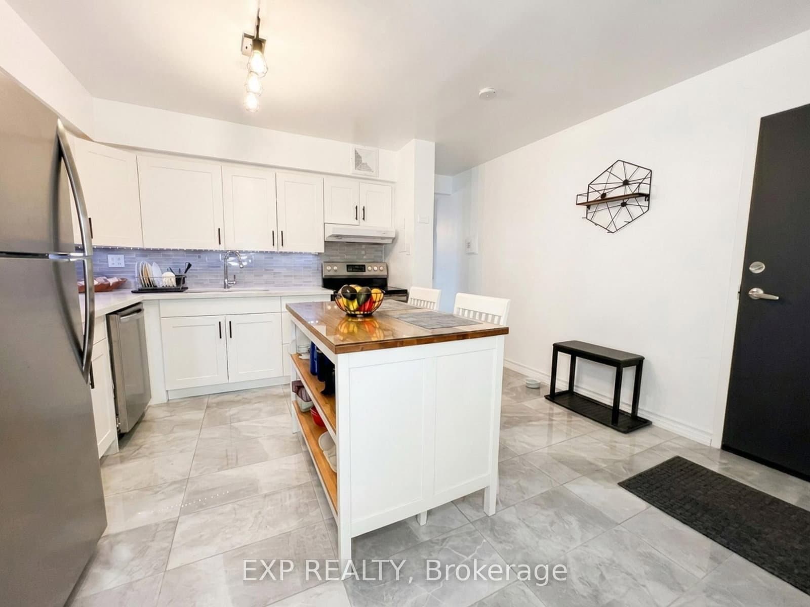 1100 Caven Street, Unit 406 thumbnail 2