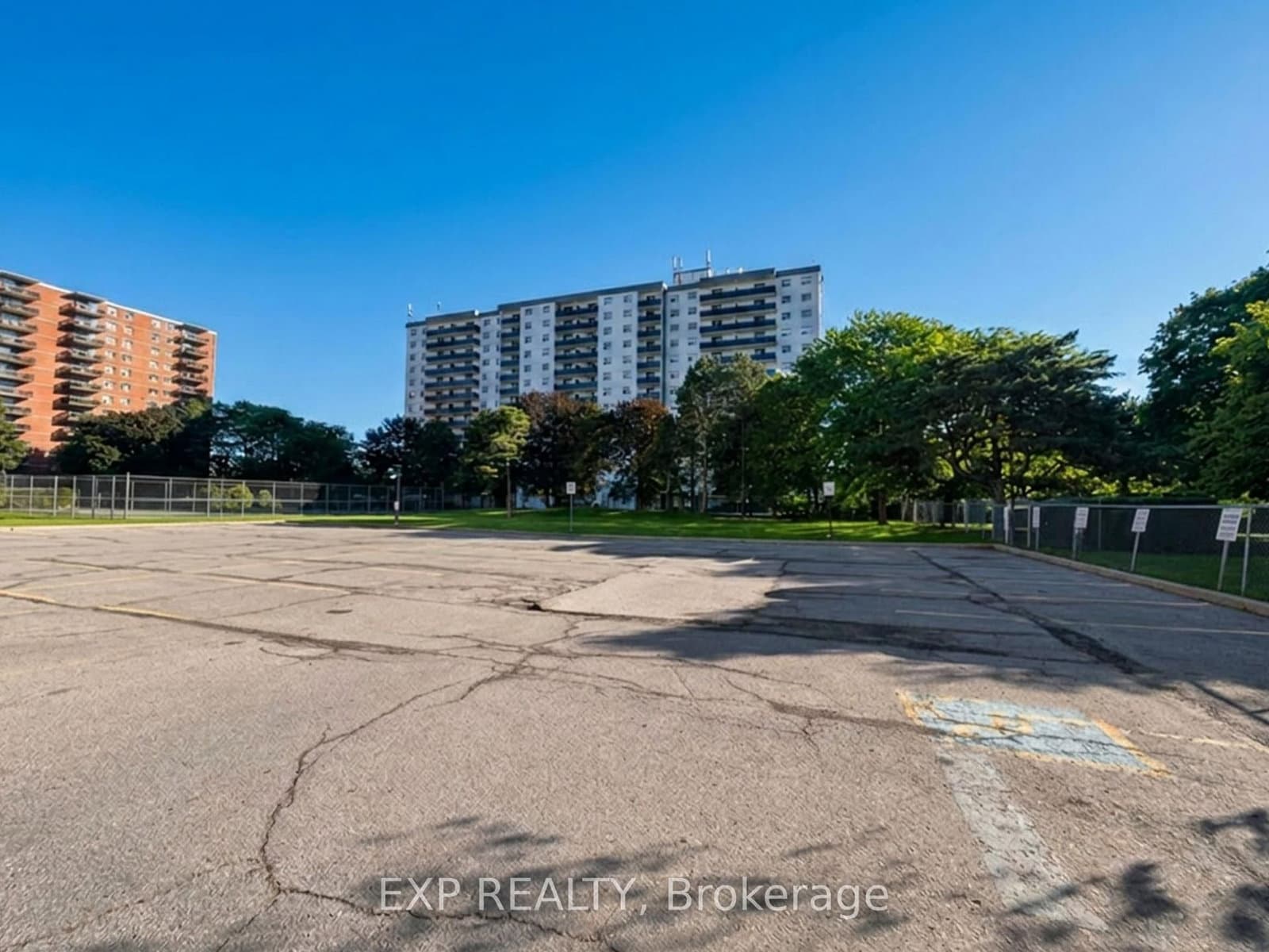 1100 Caven Street, Unit 406 thumbnail 30
