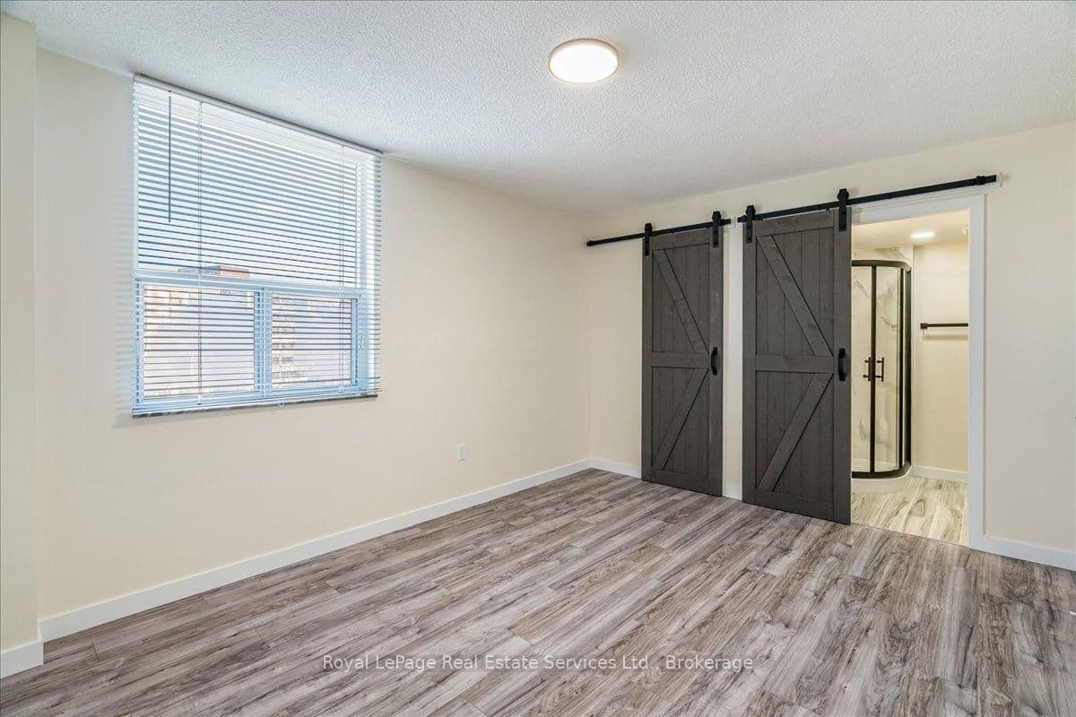 966 Inverhouse Drive, Unit 812 thumbnail 27
