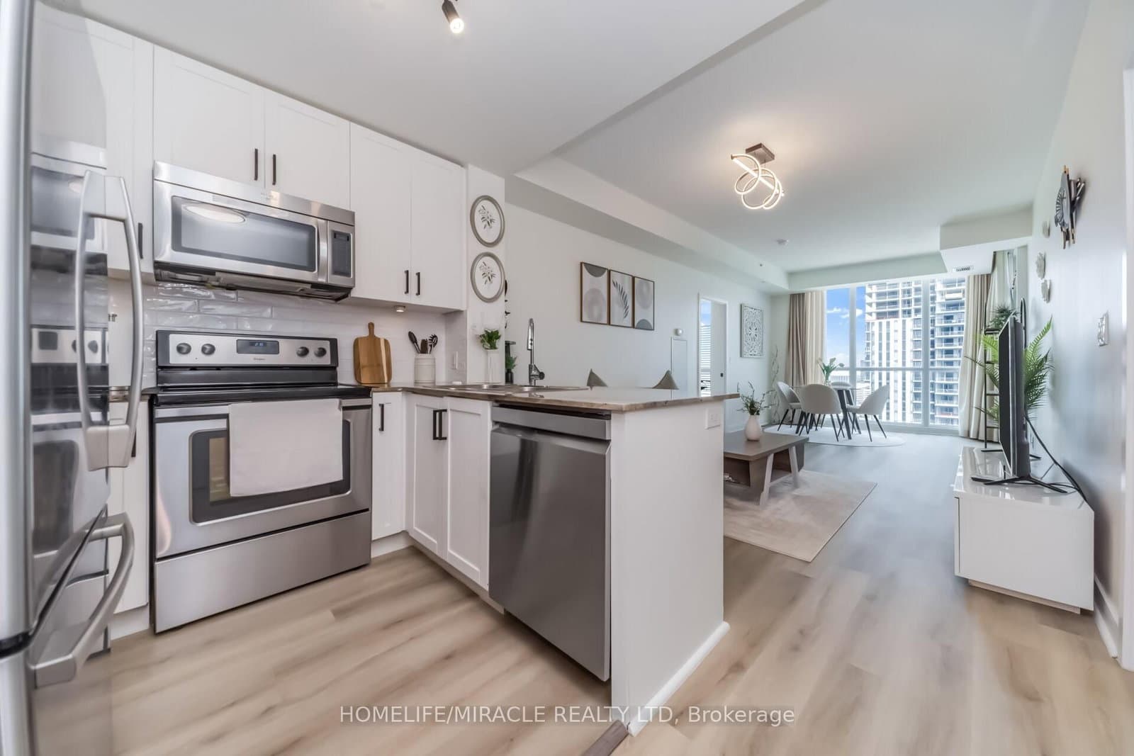 3985 Grand Park Drive SE, Unit 2412 thumbnail 8