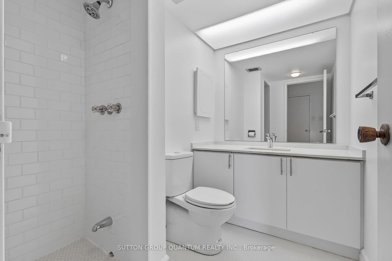 965 Inverhouse Drive, Unit 504 thumbnail 33