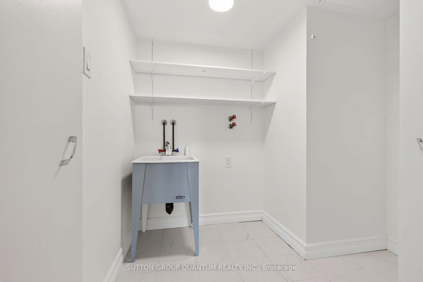 965 Inverhouse Drive, Unit 504 thumbnail 40