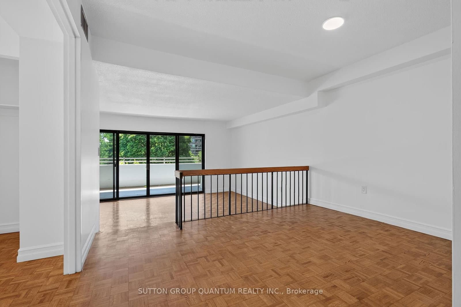 965 Inverhouse Drive, Unit 504 thumbnail 9