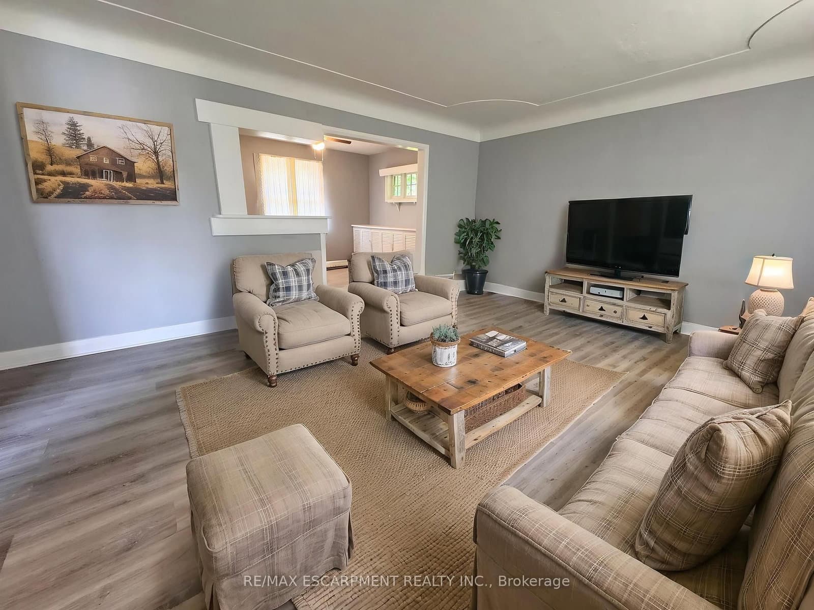 46 Plains Road, Unit Upper Unit thumbnail 4