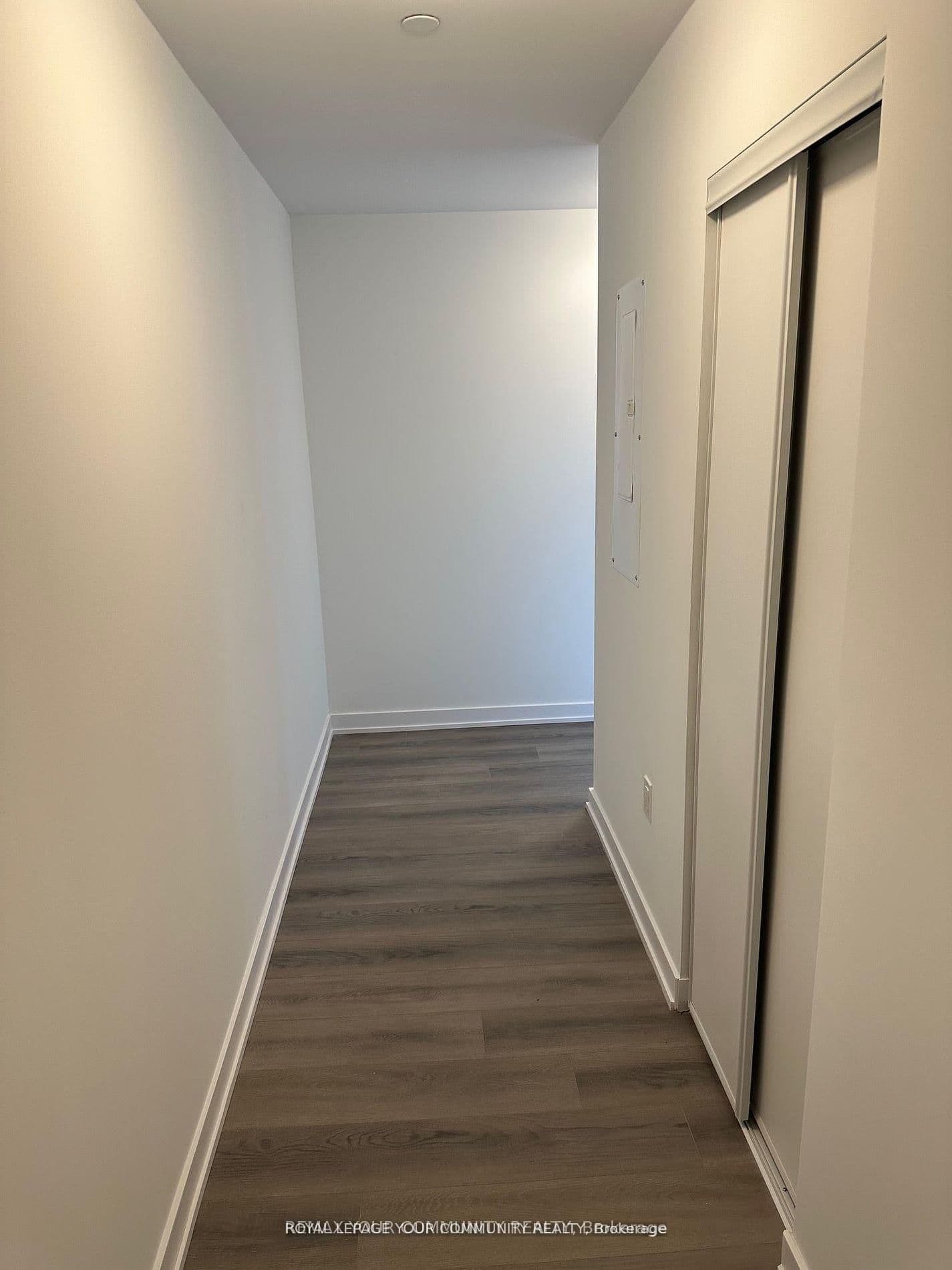 2433 Dufferin Street, Unit 313 thumbnail 7