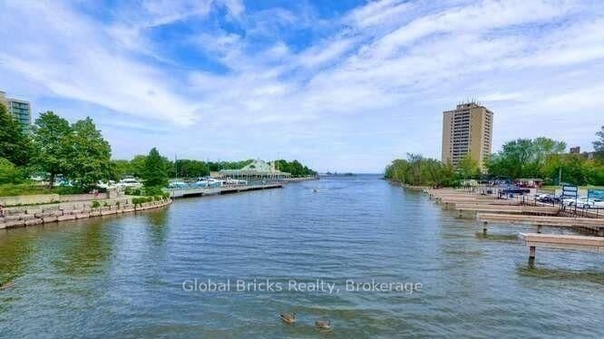 49 Queen Street E, Unit 501 thumbnail 12