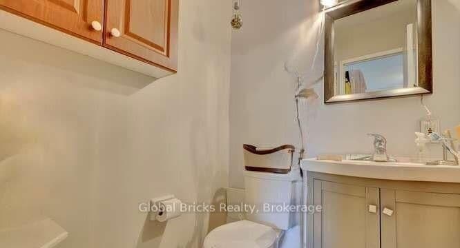 49 Queen Street E, Unit 501 thumbnail 16