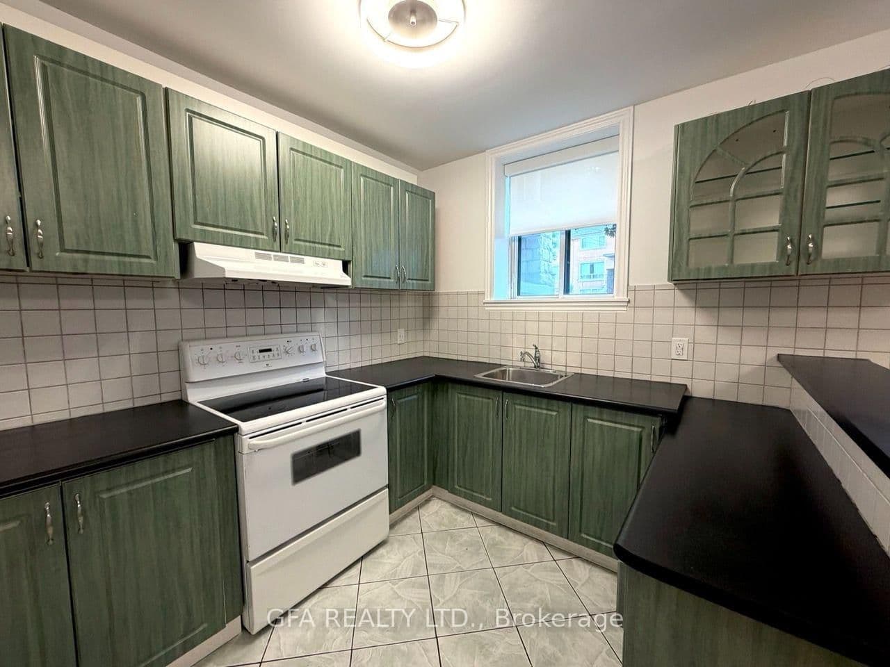 16 Arrowsmith Avenue, Unit B thumbnail 4