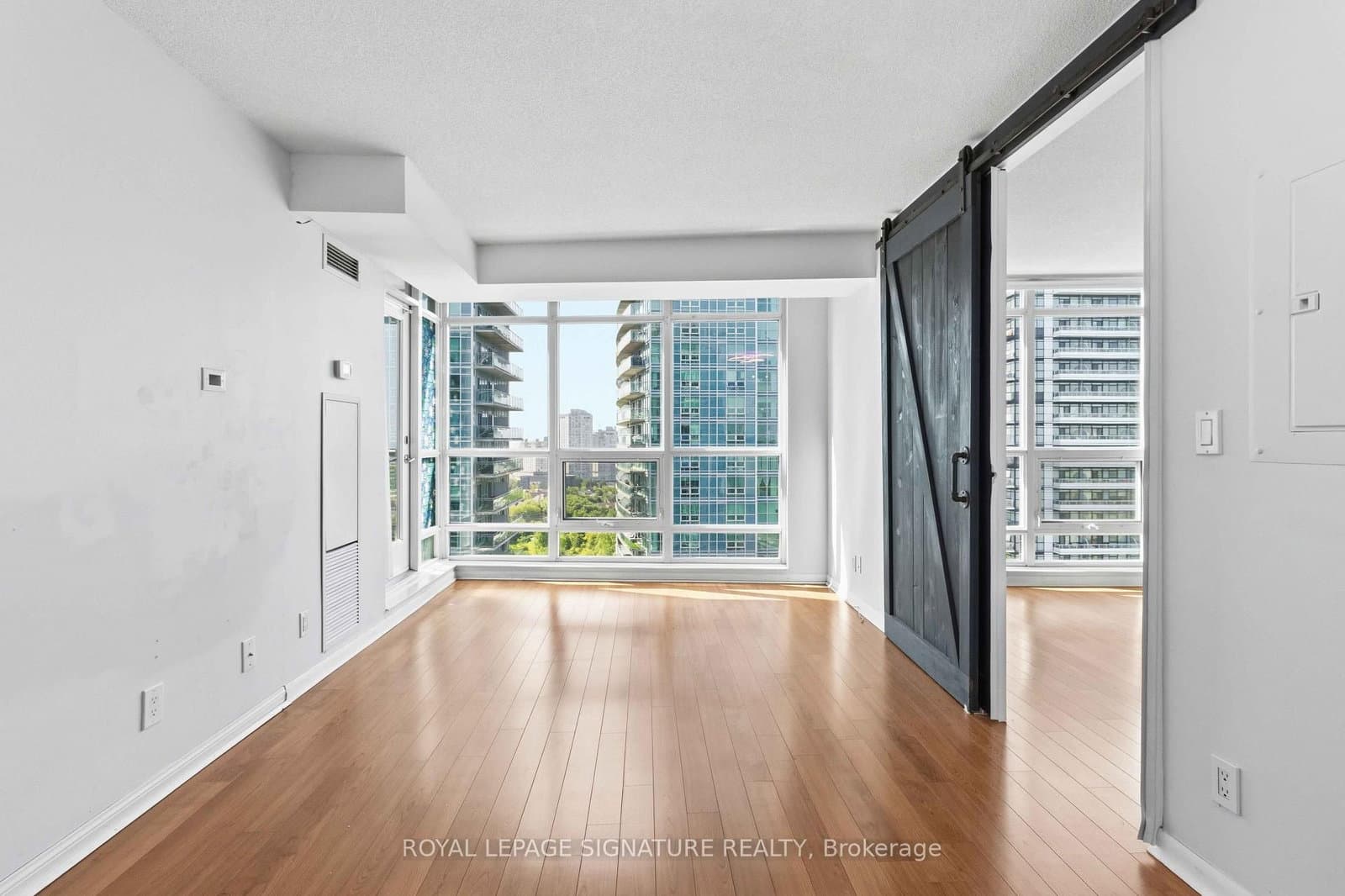 185 Legion Road N, Unit 1812 thumbnail 10