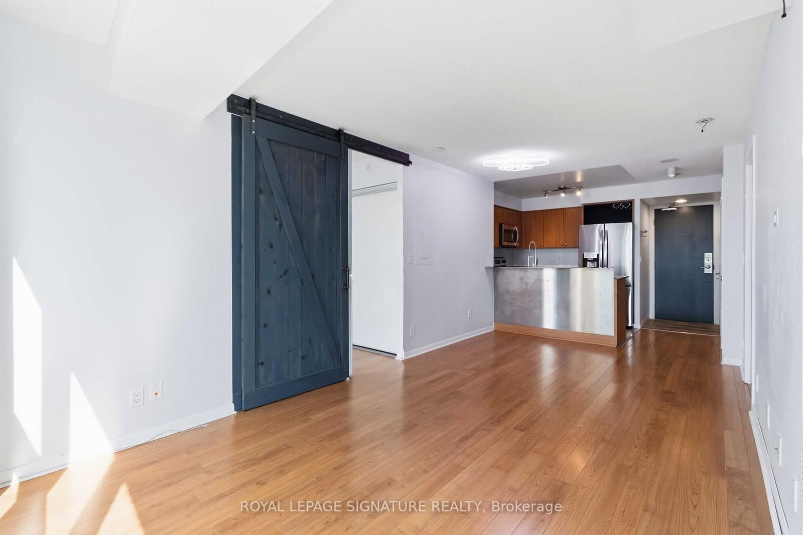 185 Legion Road N, Unit 1812 thumbnail 12